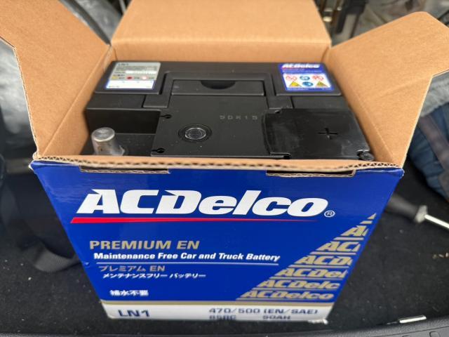 トヨタ 50プリウス  補機バッテリー 交換 ZVW51【岡山県岡山市 東区・中区・北区・赤磐市・瀬戸内市で持込でのタイヤ交換・ドライブレコーダー・ナビ等のパーツ取付・カスタムの事ならエヌアンドエスオートへお任せ】下さい!】