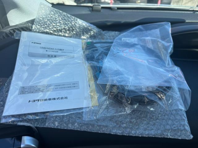 トヨタ　50プリウス 　HDMI&USB入力ハーネス取付　ZVW51【岡山県岡山市　東区・中区・北区・赤磐市・瀬戸内市で持込でのタイヤ交換・ドライブレコーダー・ナビ等のパーツ取付・カスタムの事ならエヌアンドエスオートへお任せ】下さい！】