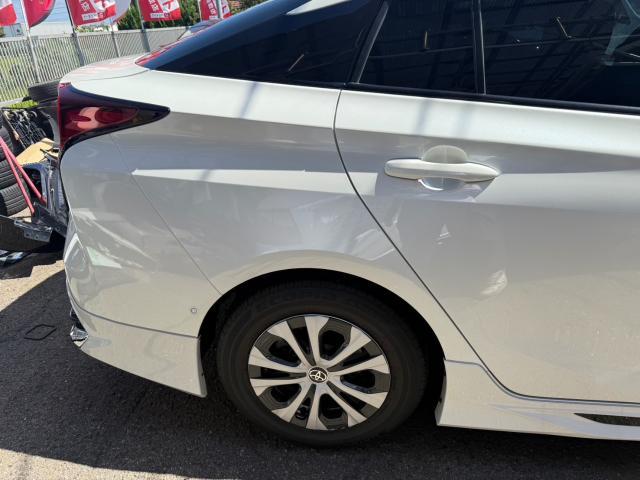 トヨタ　50プリウス 　15in→18inホイール　交換　ZVW51【岡山県岡山市　東区・中区・北区・赤磐市・瀬戸内市で持込でのタイヤ交換・ドライブレコーダー・ナビ等のパーツ取付・カスタムの事ならエヌアンドエスオートへお任せ】下さい！】