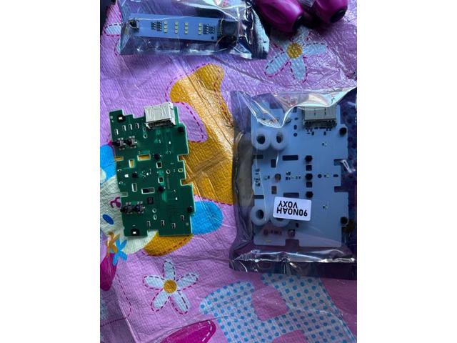 トヨタ ヴォクシー LEDルームランプ交換 ZWR90W【岡山県岡山市 東区・中区・北区・赤磐市・瀬戸内市で持込でのタイヤ交換・ドライブレコーダー・ナビ等のパーツ取付・カスタムの事ならエヌアンドエスオートへお任せ】下さい!】