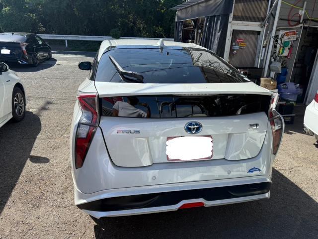 トヨタ 50プリウス TRDフルエアロ 取付 ZVW51【岡山県岡山市 東区・中区・北区・赤磐市・瀬戸内市で持込でのタイヤ交換・ドライブレコーダー・ナビ等のパーツ取付・カスタムの事ならエヌアンドエスオートへお任せ】下さい!】