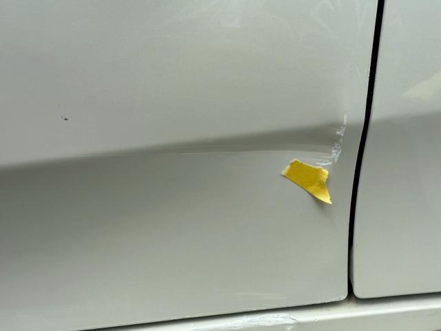 トヨタ 50プリウス  左 ドア・サイドステップ 板金修理 ZVW51【岡山県岡山市 東区・中区・北区・赤磐市・瀬戸内市で持込でのタイヤ交換・ドライブレコーダー・ナビ等のパーツ取付・カスタムの事ならエヌアンドエスオートへお任せ】下さい!】