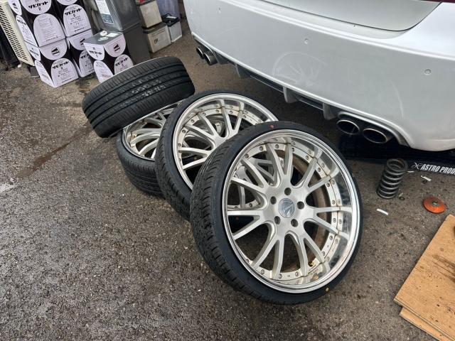 レクサス　ＬＳ　新品車高調　タイヤ 交換　ワイドトレッドスペーサー取付【岡山県岡山市　東区・中区・北区・赤磐市・瀬戸内市で持込でのタイヤ交換・ドライブレコーダー・ナビ等のパーツ取付・カスタムの事ならエヌアンドエスオートへお任せ】下さい！】