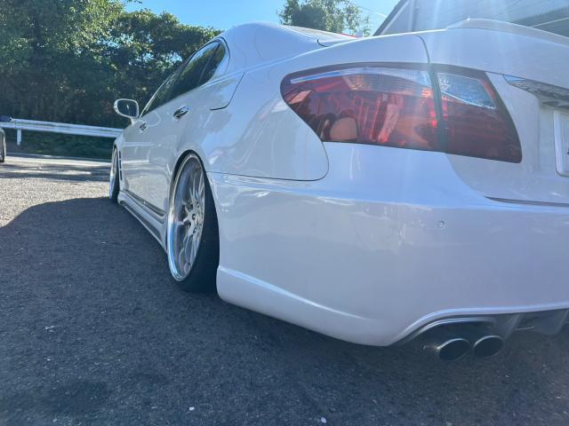 レクサス　ＬＳ　新品車高調　タイヤ 交換　ワイドトレッドスペーサー取付【岡山県岡山市　東区・中区・北区・赤磐市・瀬戸内市で持込でのタイヤ交換・ドライブレコーダー・ナビ等のパーツ取付・カスタムの事ならエヌアンドエスオートへお任せ】下さい！】