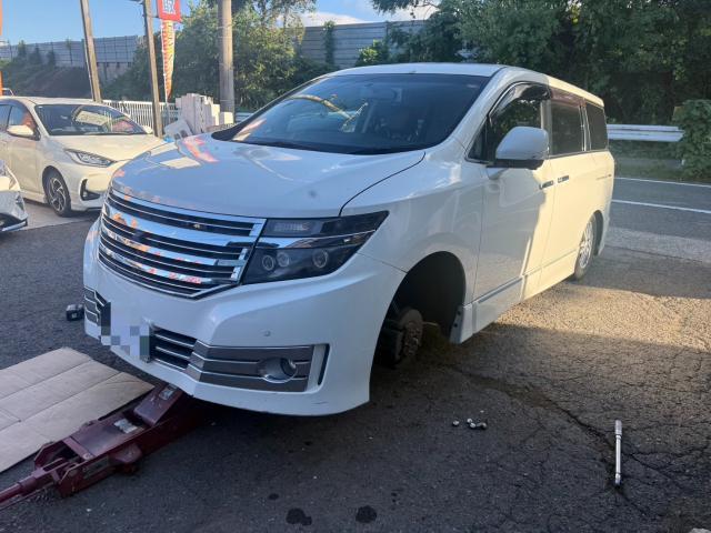 日産　エルグランド　新品タイヤ４本　交換　TE52【岡山県岡山市　東区・中区・北区・赤磐市・瀬戸内市で持込でのタイヤ交換・ドライブレコーダー・ナビ等のパーツ取付・カスタムの事ならエヌアンドエスオートへお任せ】下さい！】