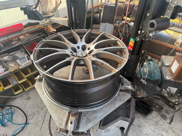 日産　エルグランド　新品タイヤ４本　交換　TE52【岡山県岡山市　東区・中区・北区・赤磐市・瀬戸内市で持込でのタイヤ交換・ドライブレコーダー・ナビ等のパーツ取付・カスタムの事ならエヌアンドエスオートへお任せ】下さい！】