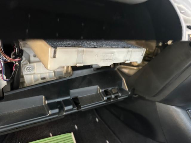 トヨタ　50プリウス　納車前点検　ZVW55【岡山県岡山市　東区・中区・北区・赤磐市・瀬戸内市で持込でのタイヤ交換・ドライブレコーダー・ナビ等のパーツ取付・カスタムの事ならエヌアンドエスオートへお任せ】下さい！】