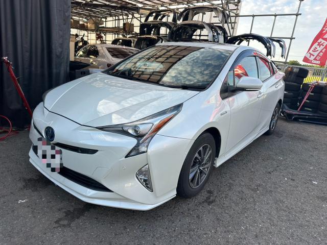 トヨタ　50プリウス 　TRDエアロ取外し　モデリスタエアロ取付【岡山県岡山市　東区・中区・北区・赤磐市・瀬戸内市で持込でのタイヤ交換・ドライブレコーダー・ナビ等のパーツ取付・カスタムの事ならエヌアンドエスオートへお任せ】下さい！】