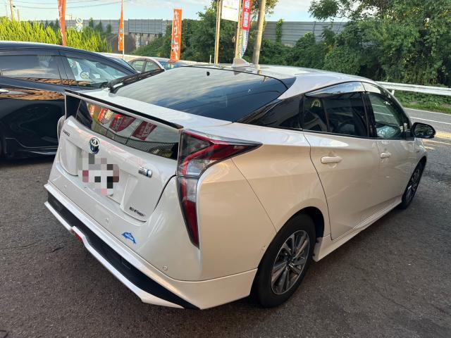 トヨタ　50プリウス 　TRDエアロ取外し　モデリスタエアロ取付【岡山県岡山市　東区・中区・北区・赤磐市・瀬戸内市で持込でのタイヤ交換・ドライブレコーダー・ナビ等のパーツ取付・カスタムの事ならエヌアンドエスオートへお任せ】下さい！】