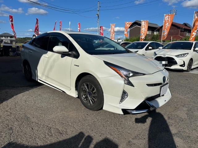 トヨタ　50プリウス 　TRDエアロ取外し　モデリスタエアロ取付【岡山県岡山市　東区・中区・北区・赤磐市・瀬戸内市で持込でのタイヤ交換・ドライブレコーダー・ナビ等のパーツ取付・カスタムの事ならエヌアンドエスオートへお任せ】下さい！】