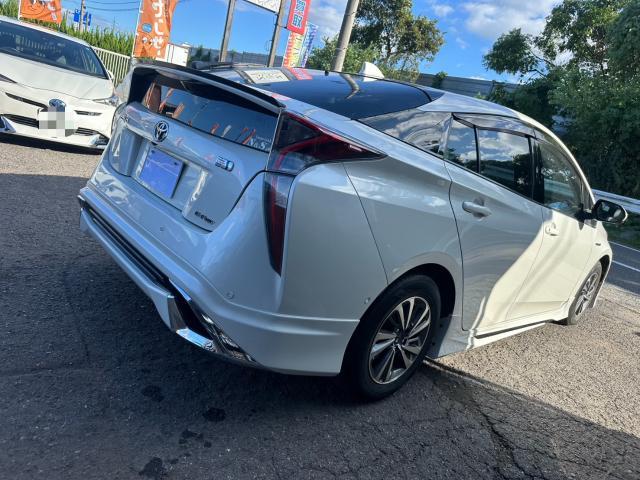 トヨタ　50プリウス 　TRDエアロ取外し　モデリスタエアロ取付【岡山県岡山市　東区・中区・北区・赤磐市・瀬戸内市で持込でのタイヤ交換・ドライブレコーダー・ナビ等のパーツ取付・カスタムの事ならエヌアンドエスオートへお任せ】下さい！】