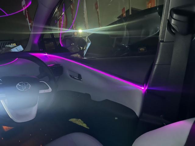 トヨタ　50プリウス　アンビエントライト　HDMI＆USB入力端子　取付【岡山県岡山市　東区・中区・北区・赤磐市・瀬戸内市で持込でのタイヤ交換・ドライブレコーダー・ナビ等のパーツ取付・カスタムの事ならエヌアンドエスオートへお任せ】下さい！】