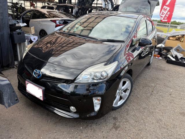 トヨタ　30プリウス　フルエアロ　取付　ZVW30【岡山県岡山市　東区・中区・北区・赤磐市・瀬戸内市で持込でのタイヤ交換・ドライブレコーダー・ナビ等のパーツ取付・カスタムの事ならエヌアンドエスオートへお任せ】下さい！】