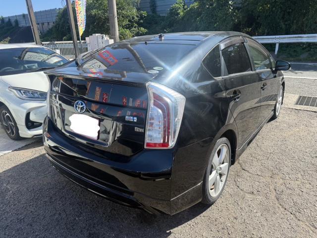 トヨタ　30プリウス　フルエアロ　取付　ZVW30【岡山県岡山市　東区・中区・北区・赤磐市・瀬戸内市で持込でのタイヤ交換・ドライブレコーダー・ナビ等のパーツ取付・カスタムの事ならエヌアンドエスオートへお任せ】下さい！】