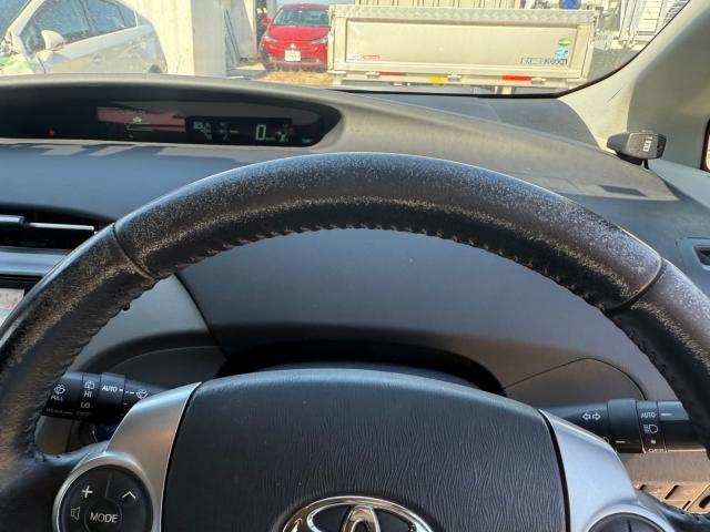 トヨタ　30プリウス　コンビステリング交換　ZVW30【岡山県岡山市　東区・中区・北区・赤磐市・瀬戸内市で持込でのタイヤ交換・ドライブレコーダー・ナビ等のパーツ取付・カスタムの事ならエヌアンドエスオートへお任せ】下さい！】