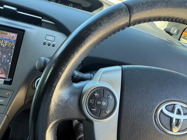 トヨタ　30プリウス　コンビステリング交換　ZVW30【岡山県岡山市　東区・中区・北区・赤磐市・瀬戸内市で持込でのタイヤ交換・ドライブレコーダー・ナビ等のパーツ取付・カスタムの事ならエヌアンドエスオートへお任せ】下さい！】