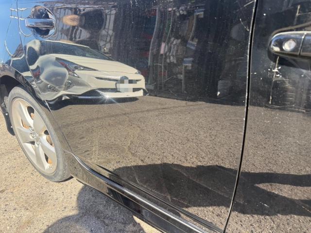 トヨタ　プリウス　右後ろドアヘコミ　右クォーターヘコミ　デントリペア【岡山県岡山市　東区・中区・北区・赤磐市・瀬戸内市で持込でのタイヤ交換・ドライブレコーダー・ナビ等のパーツ取付・カスタムの事ならエヌアンドエスオートへお任せ】下さい！】