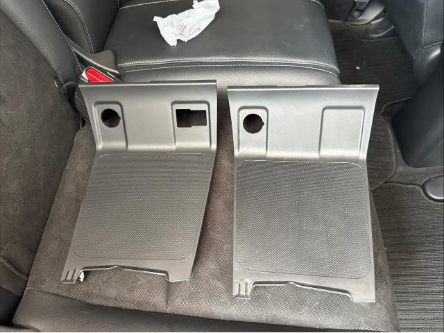 ホンダ　シャトル　ビルトインUSB＆HDMI　取付　GP7【岡山県岡山市　東区・中区・北区・赤磐市・瀬戸内市で持込でのタイヤ交換・ドライブレコーダー・ナビ等のパーツ取付・カスタムの事ならエヌアンドエスオートへお任せ】下さい！】