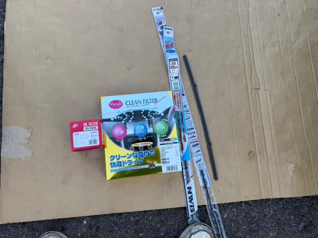 トヨタ　50プリウス　納車前点検　ZVW51【岡山県岡山市　東区・中区・北区・赤磐市・瀬戸内市で持込でのタイヤ交換・ドライブレコーダー・ナビ等のパーツ取付・カスタムの事ならエヌアンドエスオートへお任せ】下さい！】