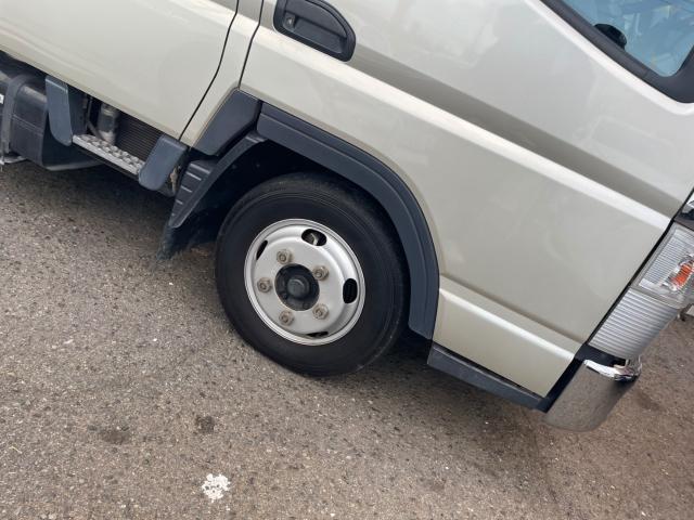 三菱ふそう　キャンター　ジェットイノウエ　泥除け　取付　FBA20【岡山県岡山市　東区・中区・北区・赤磐市・瀬戸内市で持込でのタイヤ交換・ドライブレコーダー・ナビ等のパーツ取付・カスタムの事ならエヌアンドエスオートへお任せ】下さい！】