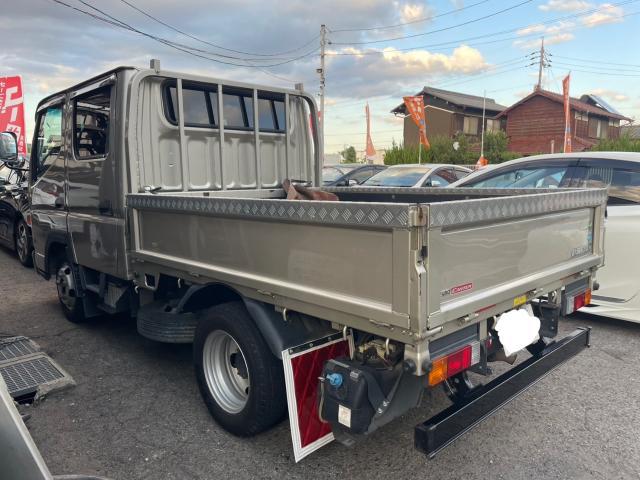 三菱ふそう　キャンター　ジェットイノウエ　泥除け　取付　FBA20【岡山県岡山市　東区・中区・北区・赤磐市・瀬戸内市で持込でのタイヤ交換・ドライブレコーダー・ナビ等のパーツ取付・カスタムの事ならエヌアンドエスオートへお任せ】下さい！】