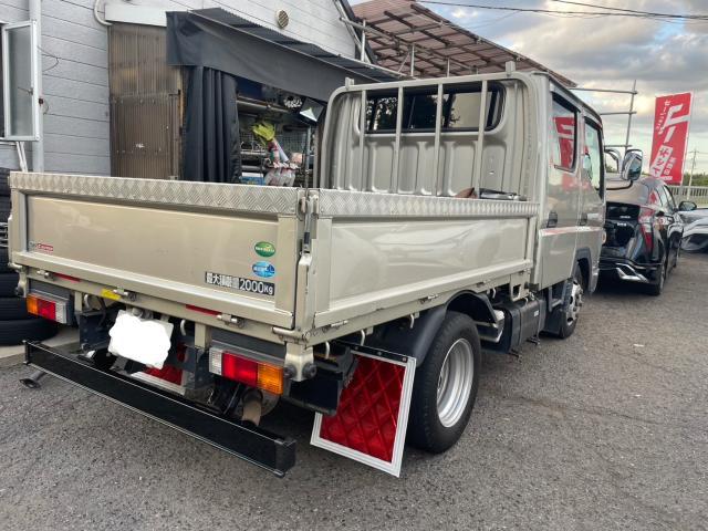 三菱ふそう　キャンター　ジェットイノウエ　泥除け　取付　FBA20【岡山県岡山市　東区・中区・北区・赤磐市・瀬戸内市で持込でのタイヤ交換・ドライブレコーダー・ナビ等のパーツ取付・カスタムの事ならエヌアンドエスオートへお任せ】下さい！】