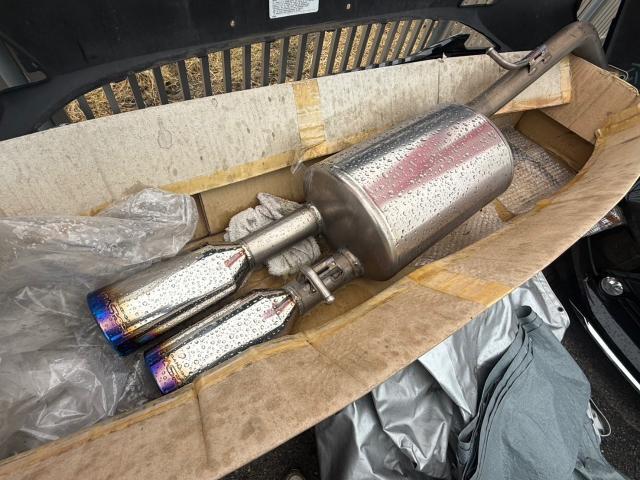 トヨタ　30プリウス　フルエアロ　ガナドールマフラー　取付　ZVW30【岡山県岡山市　東区・中区・北区・赤磐市・瀬戸内市で持込でのタイヤ交換・ドライブレコーダー・ナビ等のパーツ取付・カスタムの事ならエヌアンドエスオートへお任せ】下さい！】