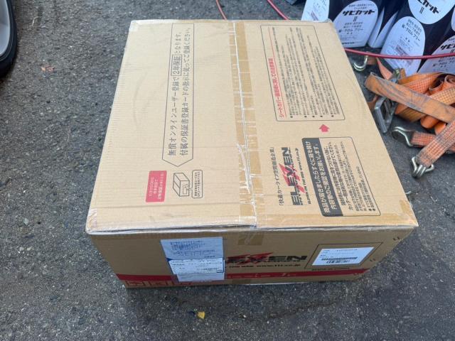 トヨタ　30プリウス　新品シートカバー　取付　ZVW30【岡山県岡山市　東区・中区・北区・赤磐市・瀬戸内市で持込でのタイヤ交換・ドライブレコーダー・ナビ等のパーツ取付・カスタムの事ならエヌアンドエスオートへお任せ】下さい！】