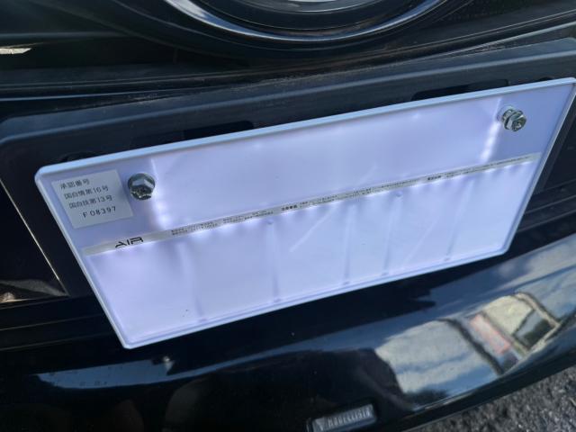 トヨタ　50プリウス　AIR字光式ナンバー灯　取付　ZVW51【岡山県岡山市　東区・中区・北区・赤磐市・瀬戸内市で持込でのタイヤ交換・ドライブレコーダー・ナビ等のパーツ取付・カスタムの事ならエヌアンドエスオートへお任せ】下さい！】