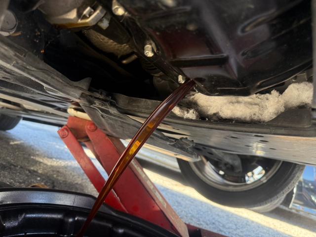 トヨタ　50プリウス　納車前点検　ZVW51【岡山県岡山市　東区・中区・北区・赤磐市・瀬戸内市で持込でのタイヤ交換・ドライブレコーダー・ナビ等のパーツ取付・カスタムの事ならエヌアンドエスオートへお任せ】下さい！】