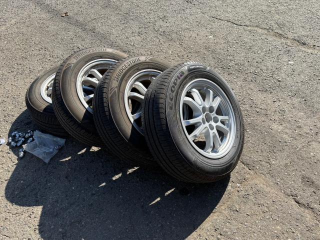 トヨタ　50プリウス 　17in→15inホイールへ交換　ZVW51【岡山県岡山市　東区・中区・北区・赤磐市・瀬戸内市で持込でのタイヤ交換・ドライブレコーダー・ナビ等のパーツ取付・カスタムの事ならエヌアンドエスオートへお任せ】下さい！】