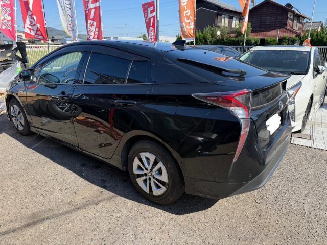 トヨタ　50プリウス 　17in→15inホイールへ交換　ZVW51【岡山県岡山市　東区・中区・北区・赤磐市・瀬戸内市で持込でのタイヤ交換・ドライブレコーダー・ナビ等のパーツ取付・カスタムの事ならエヌアンドエスオートへお任せ】下さい！】