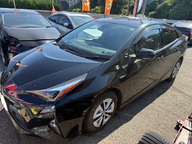 トヨタ　50プリウス 　17in→15inホイールへ交換　ZVW51【岡山県岡山市　東区・中区・北区・赤磐市・瀬戸内市で持込でのタイヤ交換・ドライブレコーダー・ナビ等のパーツ取付・カスタムの事ならエヌアンドエスオートへお任せ】下さい！】