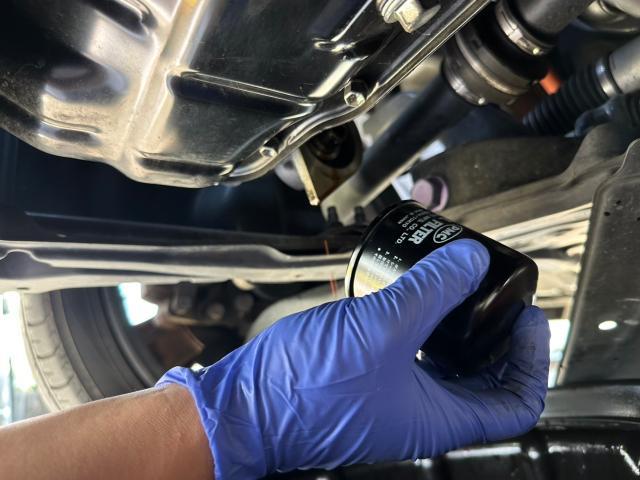 トヨタ　50プリウス 　オイル　エレメント　交換　ZVW51【岡山県岡山市　東区・中区・北区・赤磐市・瀬戸内市で持込でのタイヤ交換・ドライブレコーダー・ナビ等のパーツ取付・カスタムの事ならエヌアンドエスオートへお任せ】下さい！】