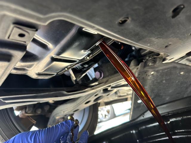 トヨタ　50プリウス 　オイル　エレメント　交換　ZVW51【岡山県岡山市　東区・中区・北区・赤磐市・瀬戸内市で持込でのタイヤ交換・ドライブレコーダー・ナビ等のパーツ取付・カスタムの事ならエヌアンドエスオートへお任せ】下さい！】