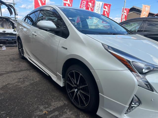 トヨタ　50プリウス 　モデリスタエアロ交換　ホイール交換　ZVW55【岡山県岡山市　東区・中区・北区・赤磐市・瀬戸内市で持込でのタイヤ交換・ドライブレコーダー・ナビ等のパーツ取付・カスタムの事ならエヌアンドエスオートへお任せ】下さい！】