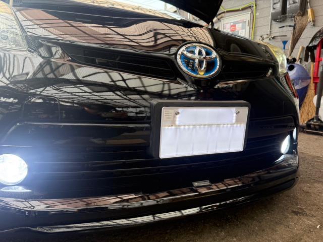 トヨタ　30プリウス　AIR字光式ナンバー取付　ZVW30【岡山県岡山市　東区・中区・北区・赤磐市・瀬戸内市で持込でのタイヤ交換・ドライブレコーダー・ナビ等のパーツ取付・カスタムの事ならエヌアンドエスオートへお任せ】下さい！】