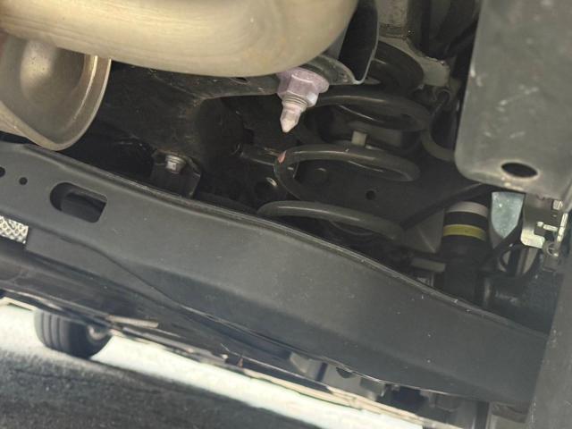 トヨタ　50プリウス 　純正サスからTEIN車高調 組換え　ZVW51【岡山県岡山市　東区・中区・北区・赤磐市・瀬戸内市で持込でのタイヤ交換・ドライブレコーダー・ナビ等のパーツ取付・カスタムの事ならエヌアンドエスオートへお任せ】下さい！】