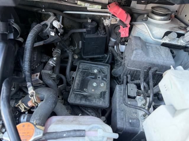 ダイハツ　タント　バッテリー交換　フロント右ワイパー交換　L375S【岡山県岡山市　東区・中区・北区・赤磐市・瀬戸内市で持込でのタイヤ交換・ドライブレコーダー・ナビ等のパーツ取付・カスタムの事ならエヌアンドエスオートへお任せ】下さい！】