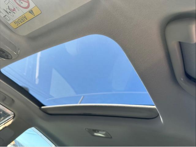 トヨタ　30プリウス 　スモークフィルム　施工　ZVW30【岡山県岡山市　東区・中区・北区・赤磐市・瀬戸内市で持込でのタイヤ交換・ドライブレコーダー・ナビ等のパーツ取付・カスタムの事ならエヌアンドエスオートへお任せ】下さい！】