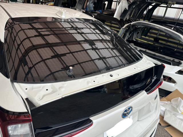 トヨタ　50プリウス 　外装品 各所取付　ZVW51【岡山県岡山市　東区・中区・北区・赤磐市・瀬戸内市で持込でのタイヤ交換・ドライブレコーダー・ナビ等のパーツ取付・カスタムの事ならエヌアンドエスオートへお任せ】下さい！】