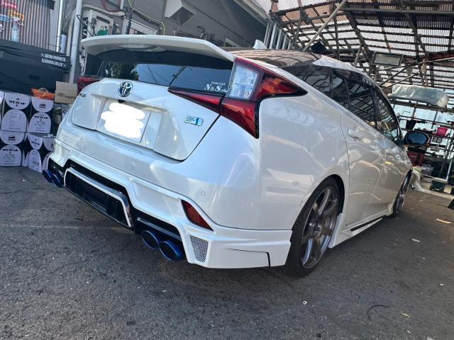 トヨタ　50プリウス 　外装品 各所取付　ZVW51【岡山県岡山市　東区・中区・北区・赤磐市・瀬戸内市で持込でのタイヤ交換・ドライブレコーダー・ナビ等のパーツ取付・カスタムの事ならエヌアンドエスオートへお任せ】下さい！】