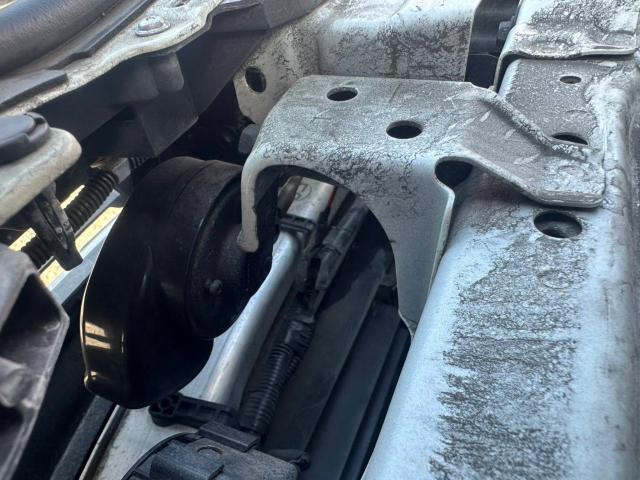 トヨタ　プリウス　外装品・エアロパーツ取付　ZVW51【岡山県岡山市　東区・中区・北区・赤磐市・瀬戸内市で持込でのタイヤ交換・ドライブレコーダー・ナビ等のパーツ取付・カスタムの事ならエヌアンドエスオートへお任せ】下さい！】