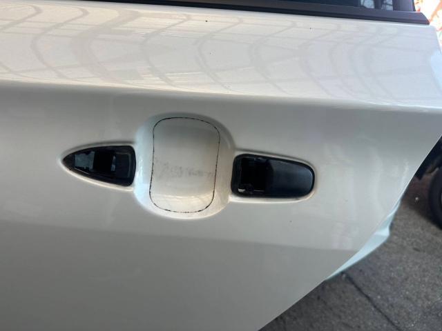 トヨタ　50プリウス　ドアハンドルプロテクション取外し　ZVW51【岡山県岡山市　東区・中区・北区・赤磐市・瀬戸内市で持込でのタイヤ交換・ドライブレコーダー・ナビ等のパーツ取付・カスタムの事ならエヌアンドエスオートへお任せ】下さい！】