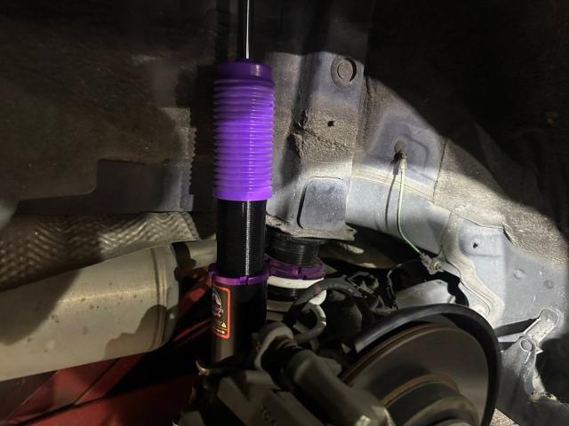 トヨタ　30プリウス　車高調リア 新品保証交換　ZVW30【岡山県岡山市　東区・中区・北区・赤磐市・瀬戸内市で持込でのタイヤ交換・ドライブレコーダー・ナビ等のパーツ取付・カスタムの事ならエヌアンドエスオートへお任せ】下さい！】