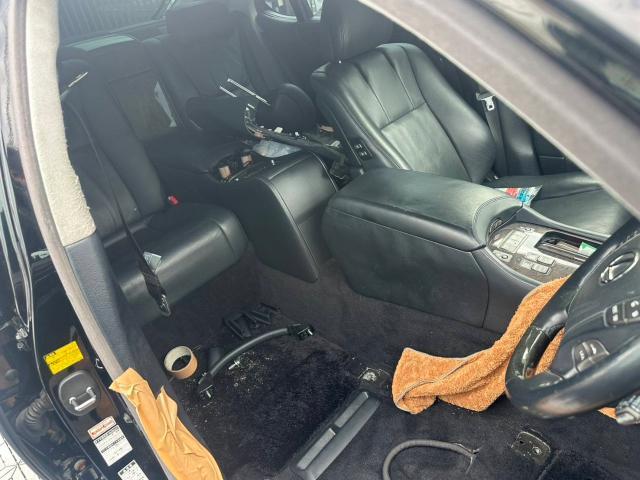 レクサス　ＬＳ　運転席本革シート　背面表革交換　UVF46【岡山県岡山市　東区・中区・北区・赤磐市・瀬戸内市で持込でのタイヤ交換・ドライブレコーダー・ナビ等のパーツ取付・カスタムの事ならエヌアンドエスオートへお任せ】下さい！】