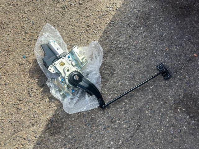 トヨタ　ヴェルファイア　バックドアモーター　交換　ANH20【岡山県岡山市　東区・中区・北区・赤磐市・瀬戸内市で持込でのタイヤ交換・ドライブレコーダー・ナビ等のパーツ取付・カスタムの事ならエヌアンドエスオートへお任せ】下さい！】