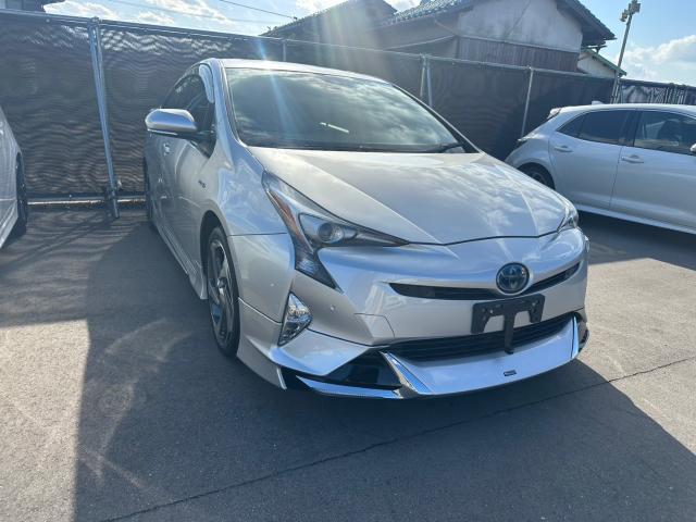 トヨタ　50プリウス　前後ドライブレコーダー取付　ZVW55【岡山県岡山市　東区・中区・北区・赤磐市・瀬戸内市で持込でのタイヤ交換・ドライブレコーダー・ナビ等のパーツ取付・カスタムの事ならエヌアンドエスオートへお任せ】下さい！】