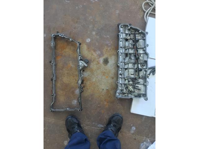 いすゞ　エルフ　シリンダー　ヘッド　カバー　ガスケット　交換　：広島　廿日市　　白煙　パワーダウン　水温上昇　オイル　濁り　エンジン　歪み　冷却水　整備　修理なら株式会社アイズブレイン　イノテック広島テクニカルセンター