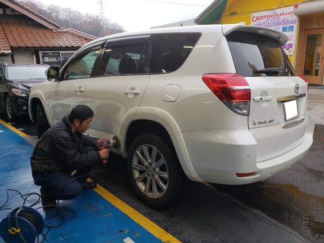 トヨタ　ヴァンガード　傷　磨き　：阿多田　擦った　こすった　ぶつかった　当たった　整備　修理なら株式会社アイズブレイン　イノテック広島テクニカルセンター